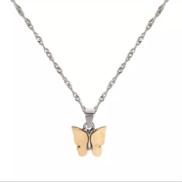 3/$30 🦋 Butterfly Charm Necklace - Picture 14 of 16